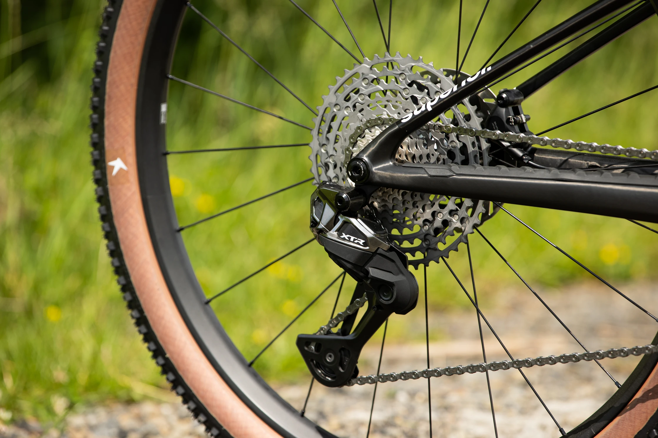 d56i9176_jpg Superior XF 9.9 Team / Gloss Carbon / Red Carbon / 21.0"(XL)