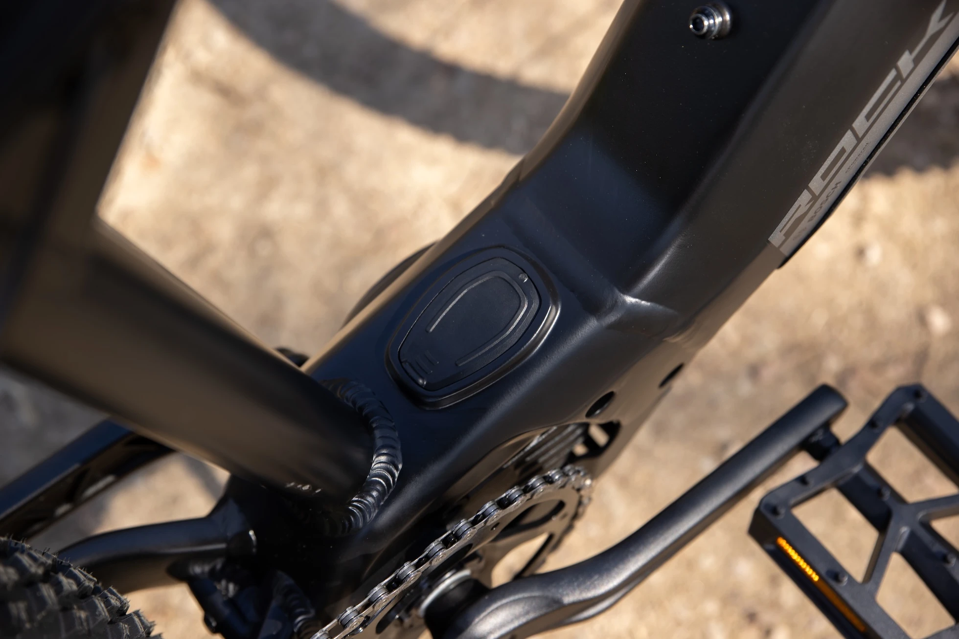 Rock Machine eBlizz B90 / Matte Black / 29x18,5" (M)