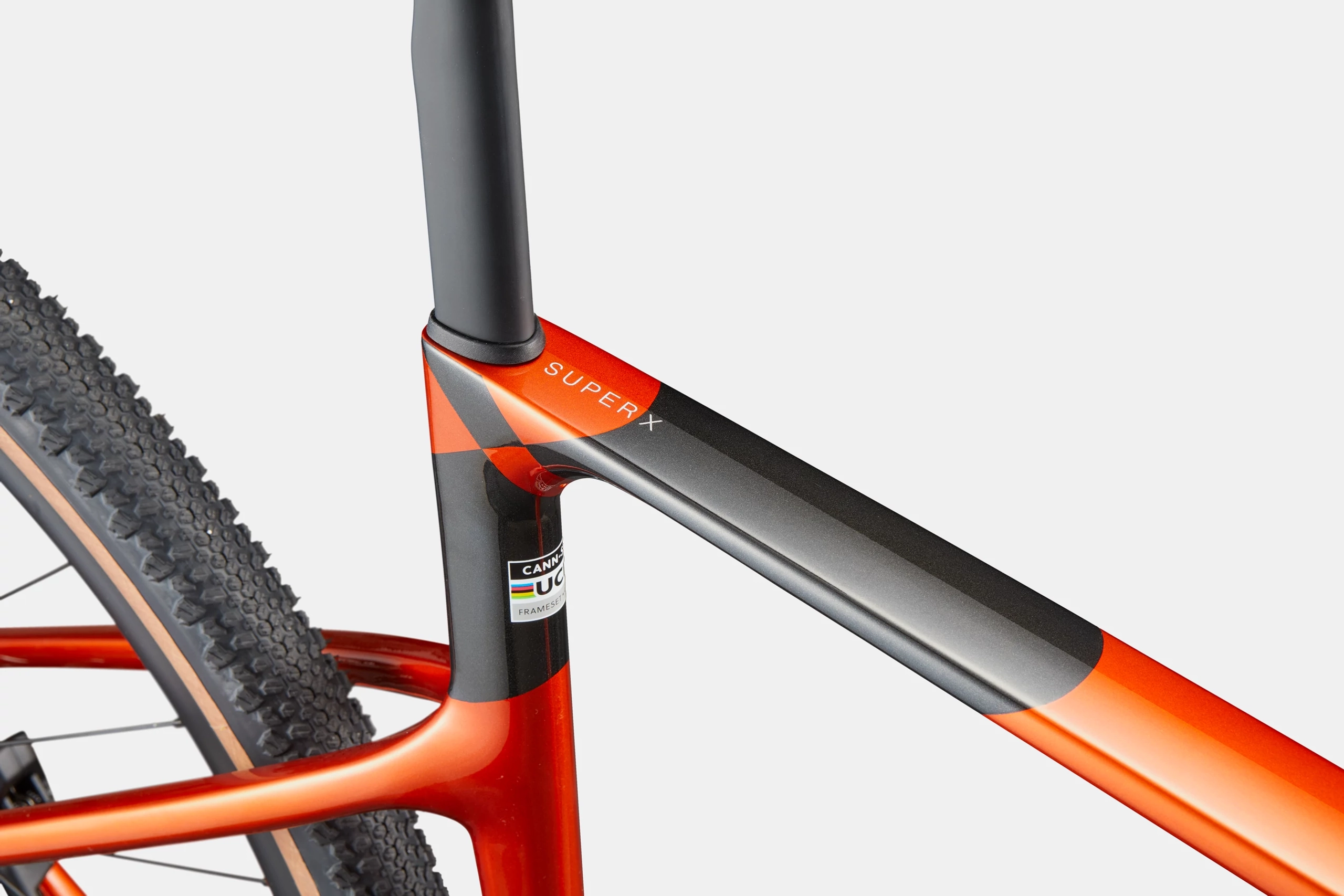 CANNONDALE SuperX 4 AXS fire orange (61)